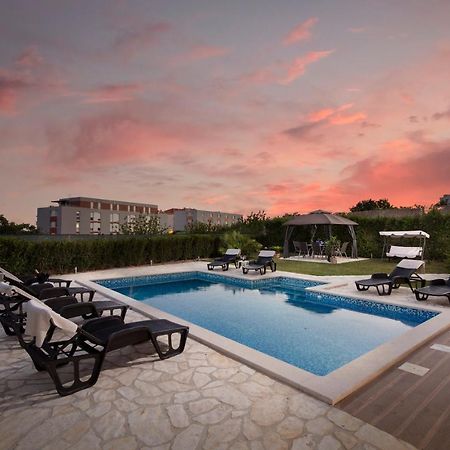 Апартаменти Sunny Garden Adria Спліт Екстер'єр фото