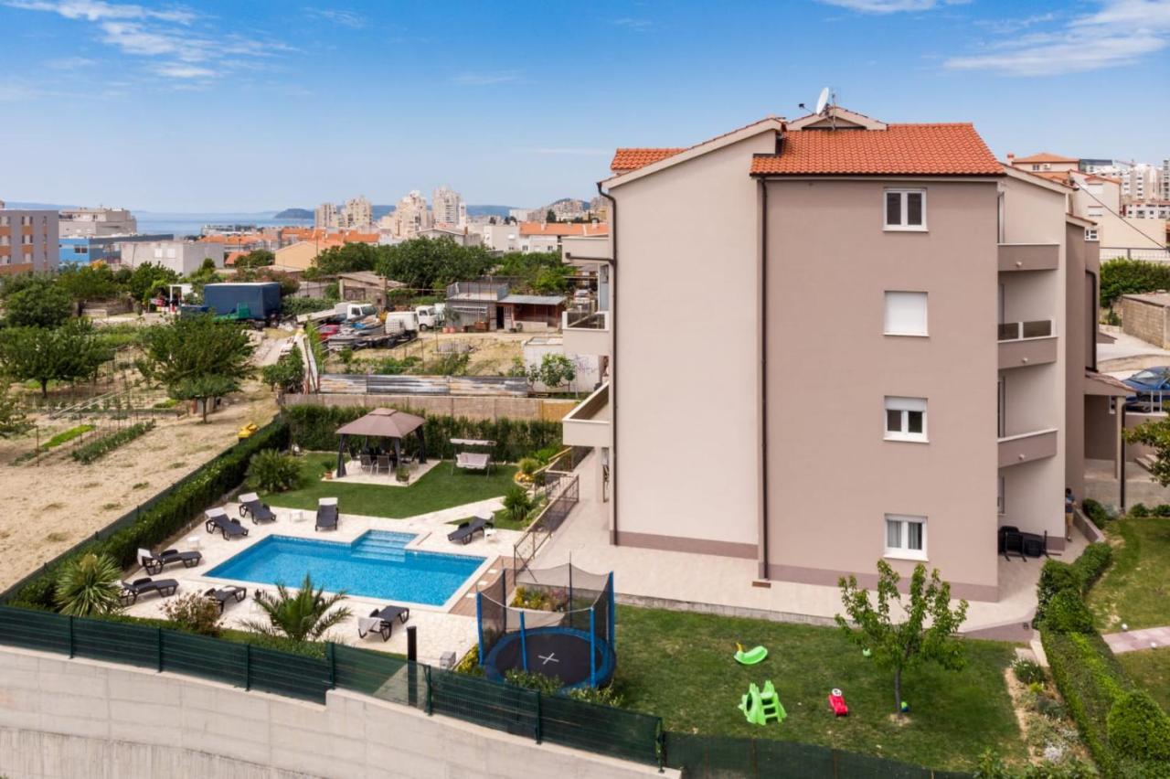 Апартаменти Sunny Garden Adria Спліт Екстер'єр фото