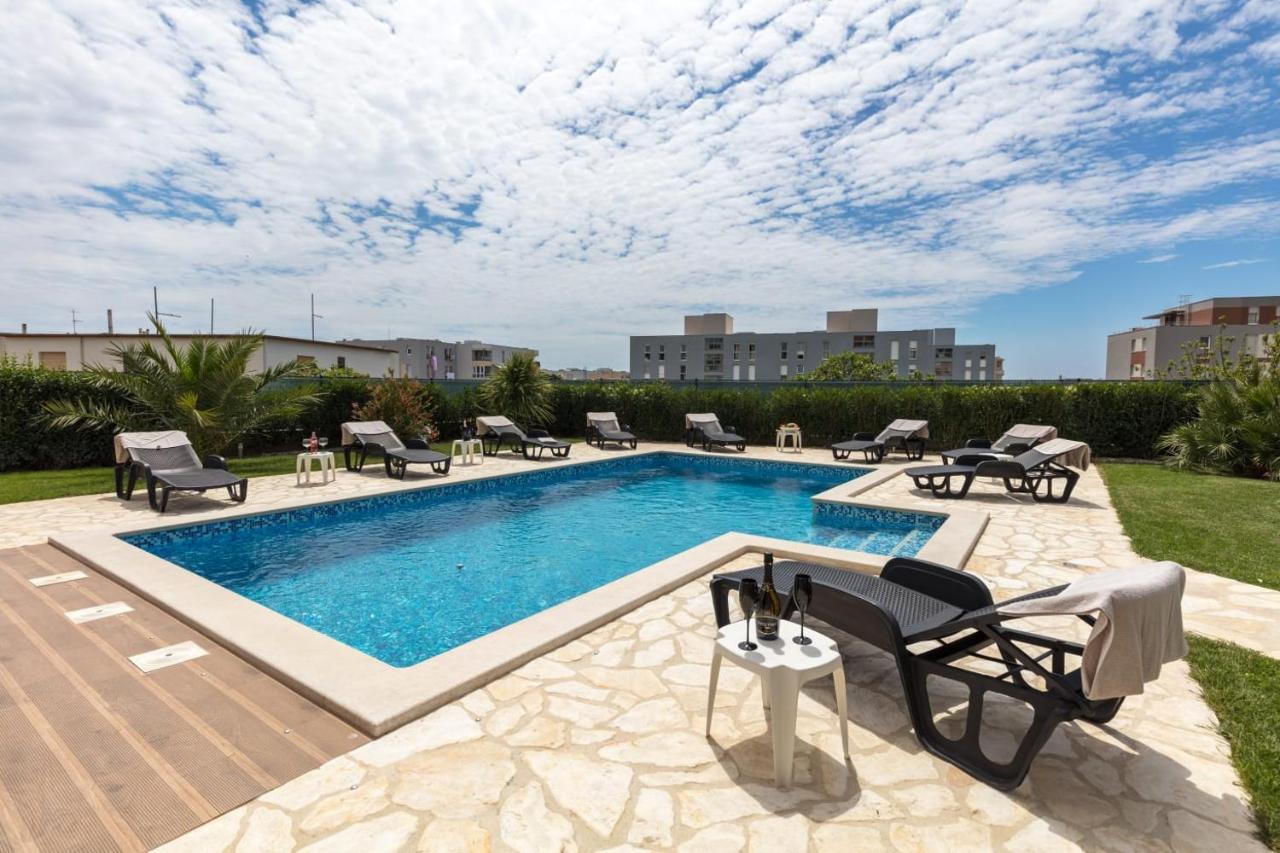 Апартаменти Sunny Garden Adria Спліт Екстер'єр фото