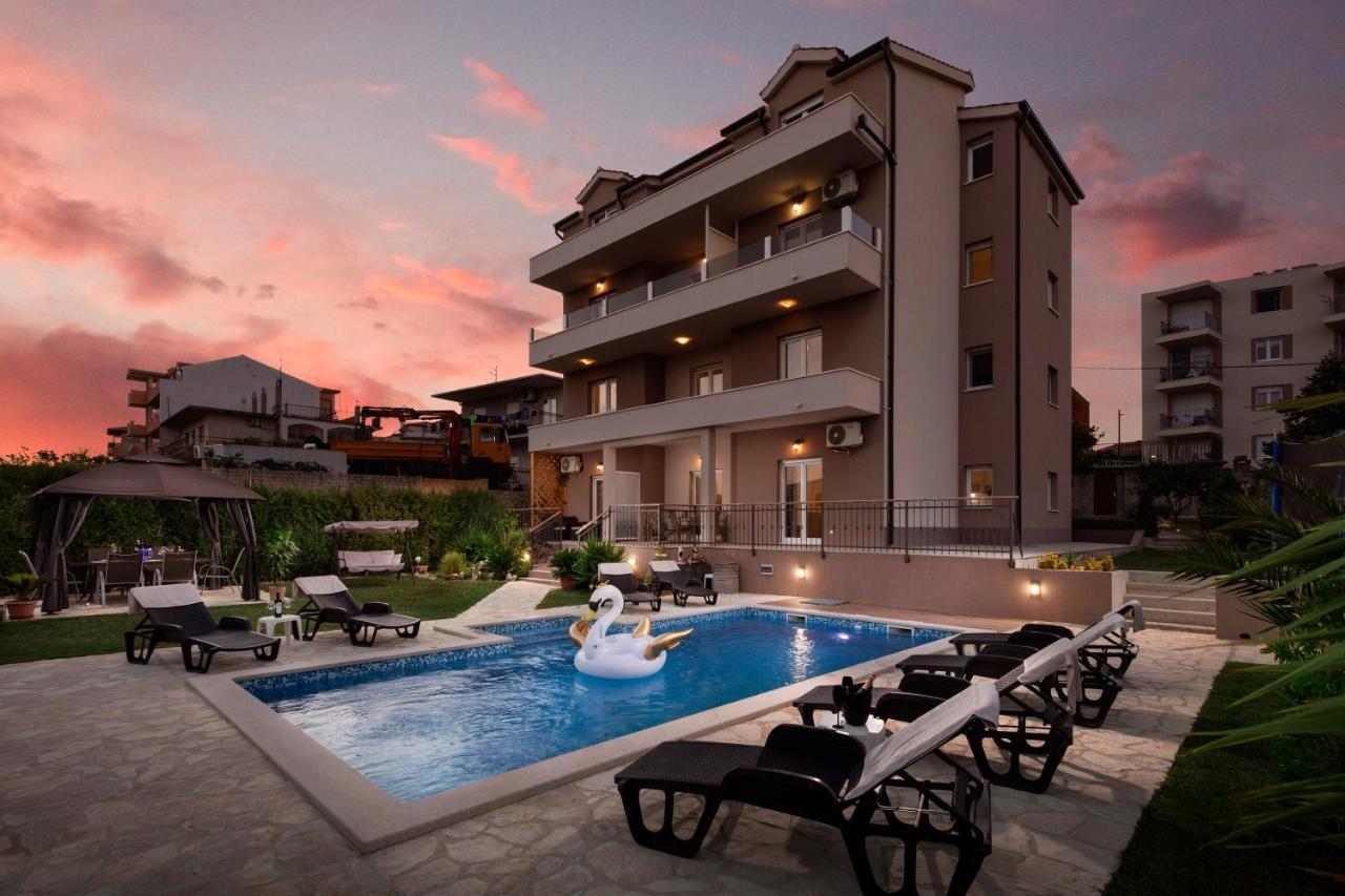 Апартаменти Sunny Garden Adria Спліт Екстер'єр фото