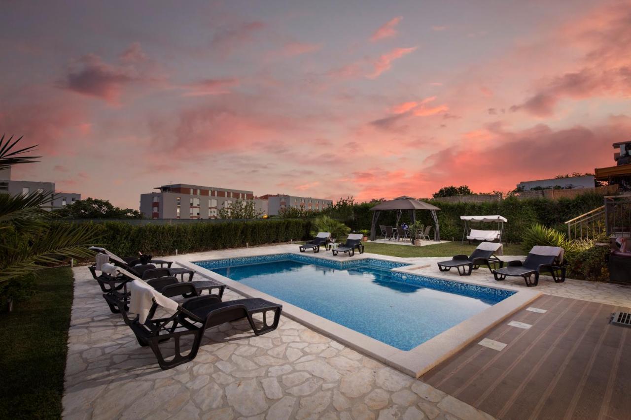 Апартаменти Sunny Garden Adria Спліт Екстер'єр фото